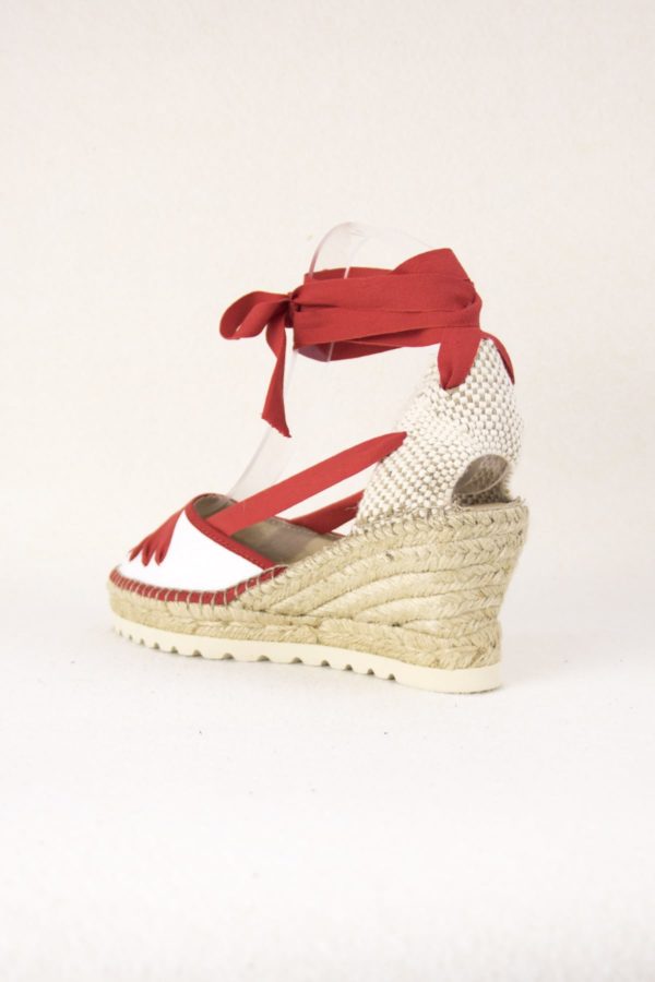baiona-espadrilles-rouge-blanche-compensees-espadrilles-fetes-de-bayonne-espadrilles-basque-espadrilles-femme-espadrilles-originales-dam-e-droles