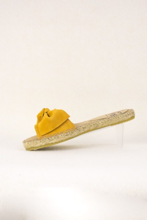 jema-jaune-espadrilles-sandales-claquettes-espadrilles-basque-espadrilles-femme-espadrilles-originales-dam-e-droles